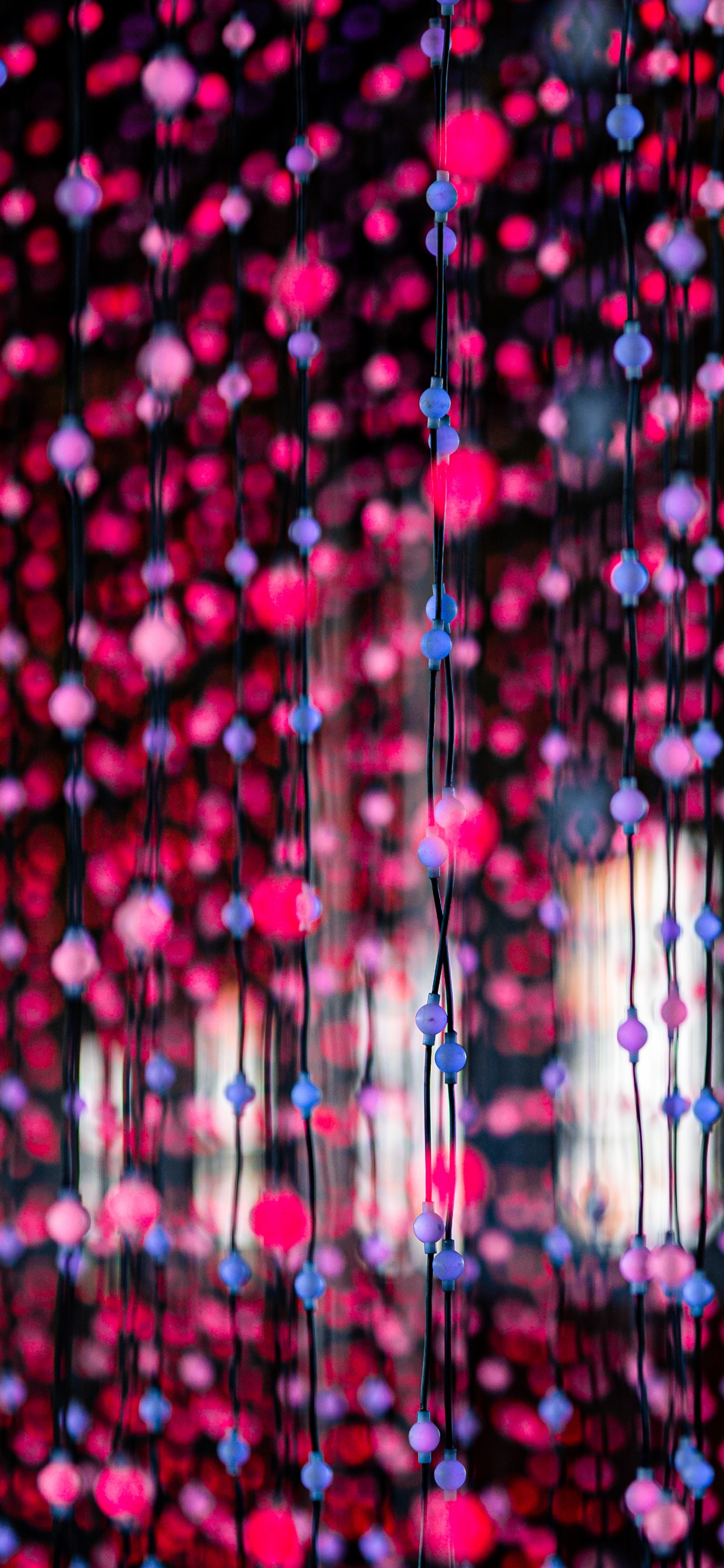Luces de Cadena Rojas y Blancas. Wallpaper in 1242x2688 Resolution