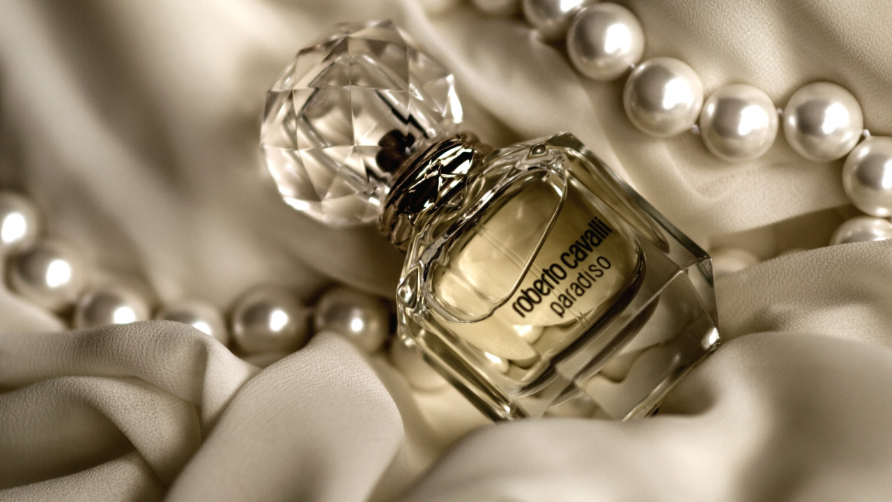 Accesorio de Moda, Joya, Perla, Metal, Oro. Wallpaper in 1280x720 Resolution