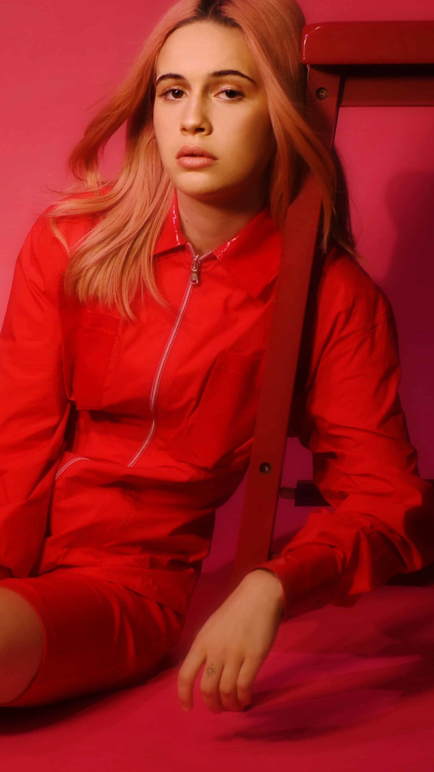 Bea Miller, Dos Mil Diecinueve, no Eres Tú, Soy Yo, Nunca me Gustarás, Sentir Algo. Wallpaper in 1440x2560 Resolution