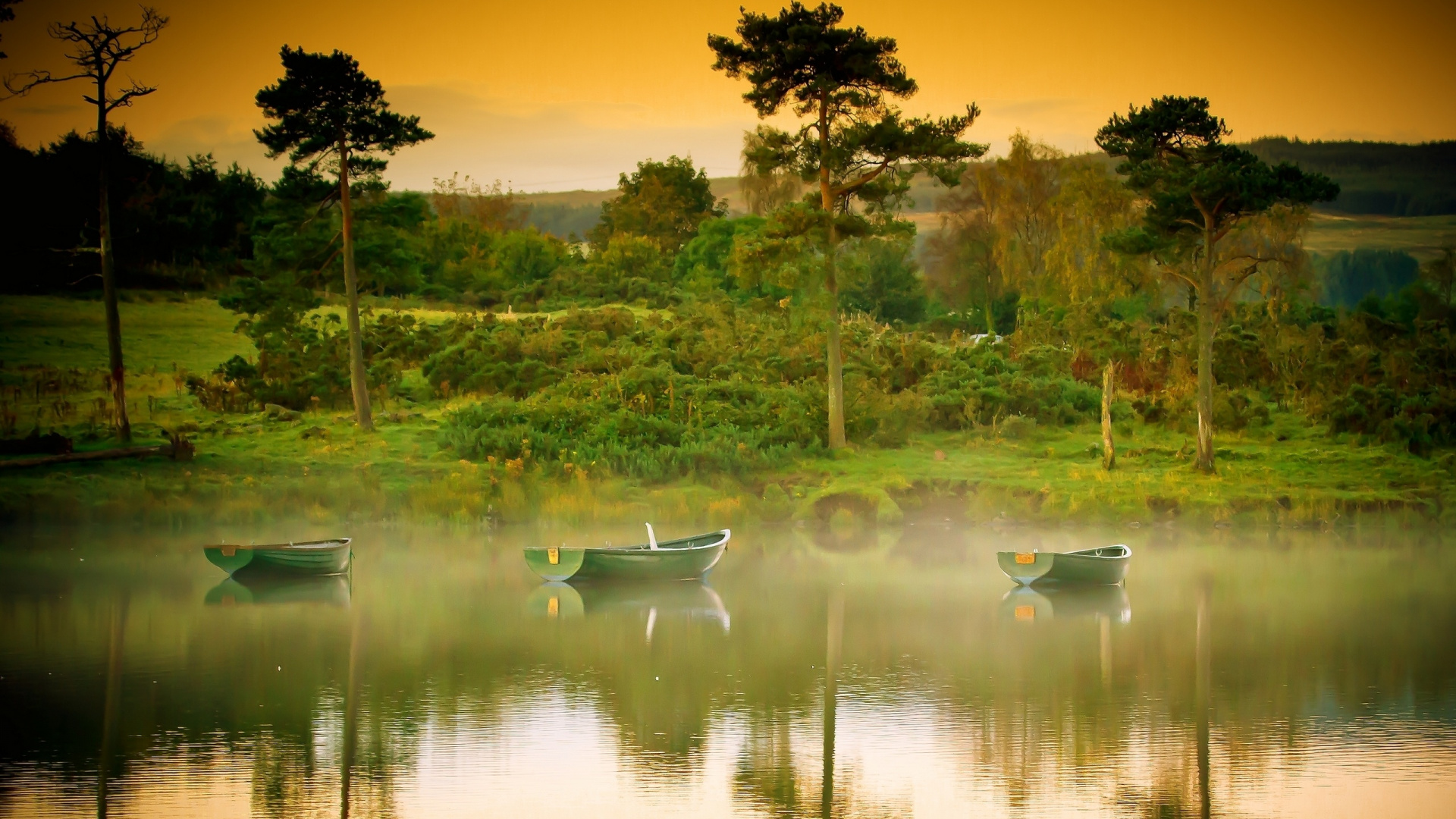 White Boat on Lake During Daytime. Wallpaper in 1920x1080 Resolution