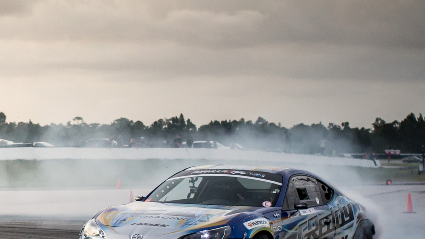 Drifting, Rad, Cloud, Tire, Car. Wallpaper in 1366x768 Resolution