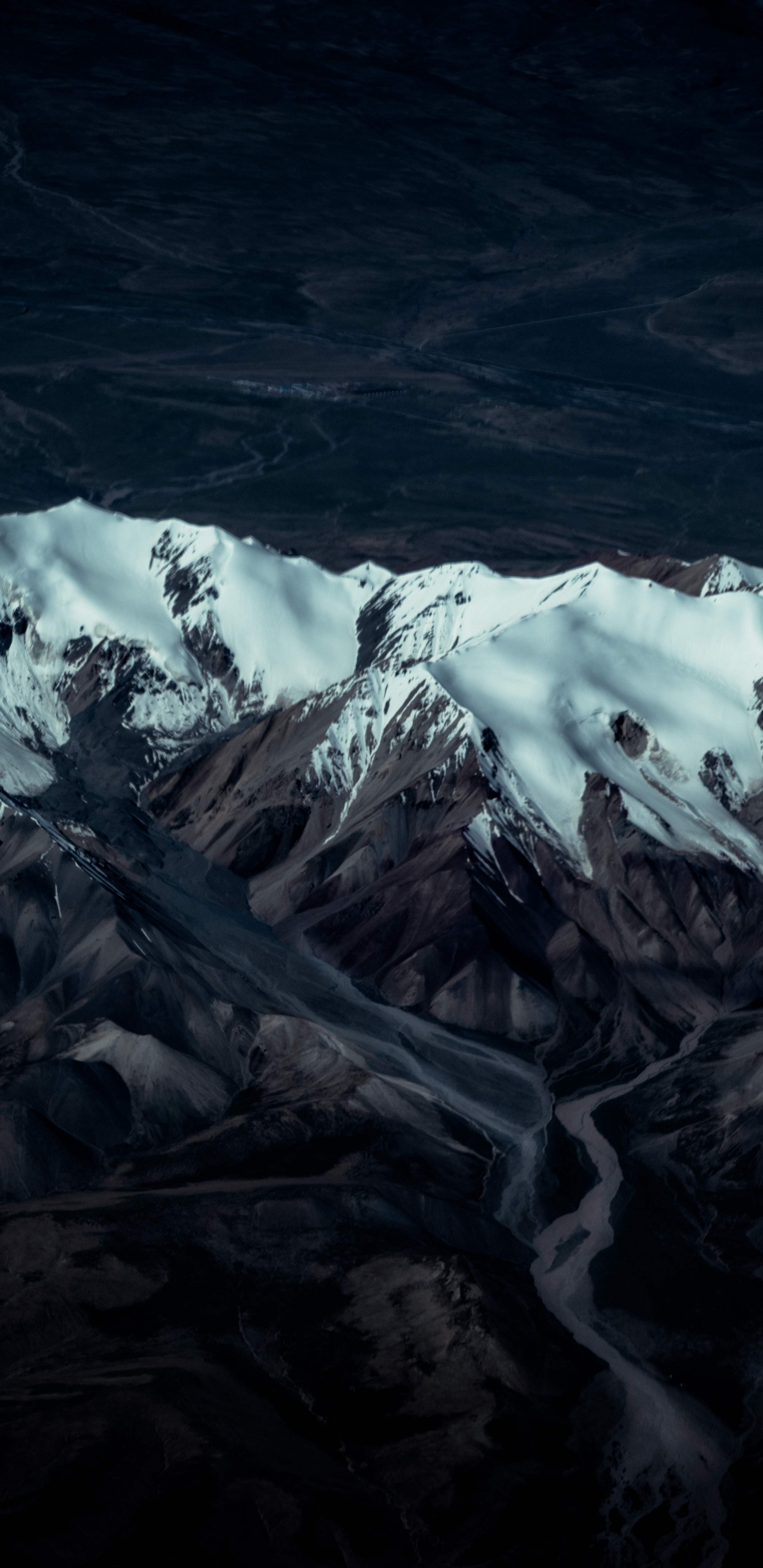 Snow Covered Mountain During Daytime. Wallpaper in 1440x2960 Resolution