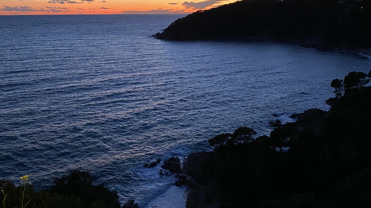 Coast, Water, Body of Water, Natural Landscape, Landscape. Wallpaper in 1280x720 Resolution