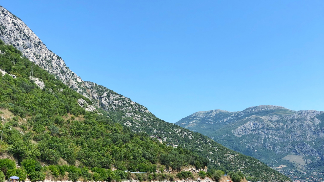 Body of Water, Mountainous Landforms, Water, Watercraft, Mountain Range. Wallpaper in 1280x720 Resolution