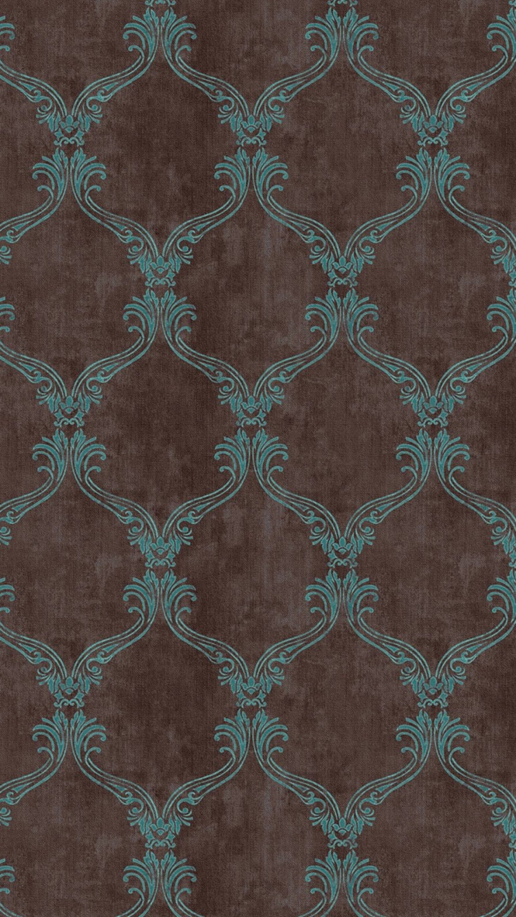 Weißes Und Lila Florales Textil. Wallpaper in 750x1334 Resolution