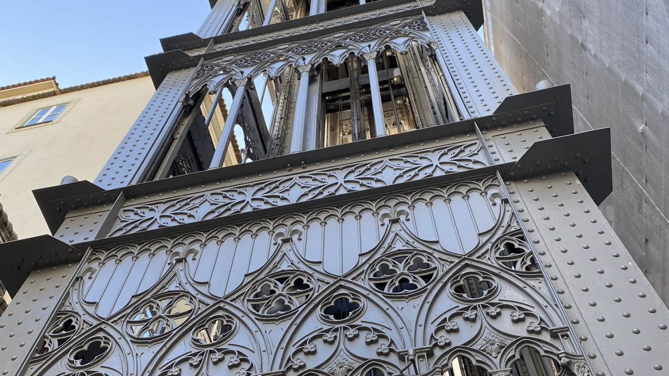 Landmark, Faade, Nature, Blue, Architecture. Wallpaper in 1366x768 Resolution