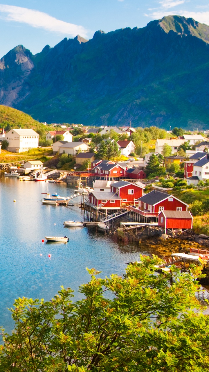 Houses Near Lake and Mountain During Daytime. Wallpaper in 720x1280 Resolution