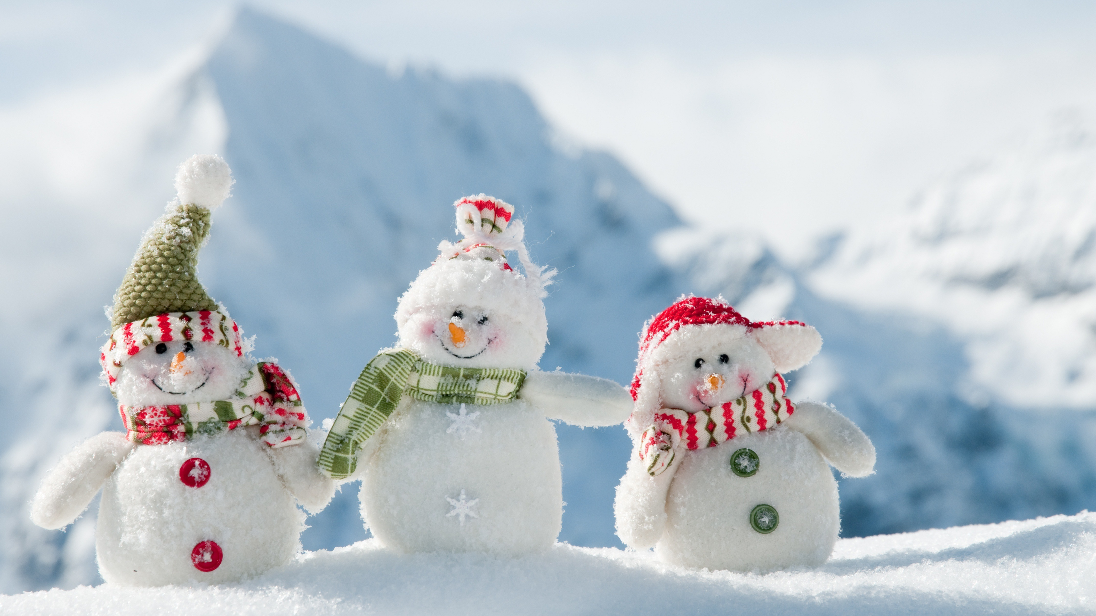 Snowman With Snowman on Snow Field During Daytime. Wallpaper in 3840x2160 Resolution