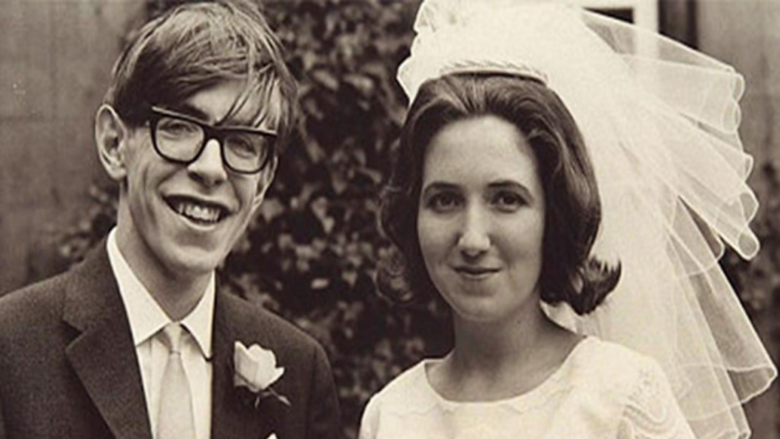 Boda, Sonrisa, Reino Unido, la Expresión Facial, Accesorio de Moda. Wallpaper in 2560x1440 Resolution