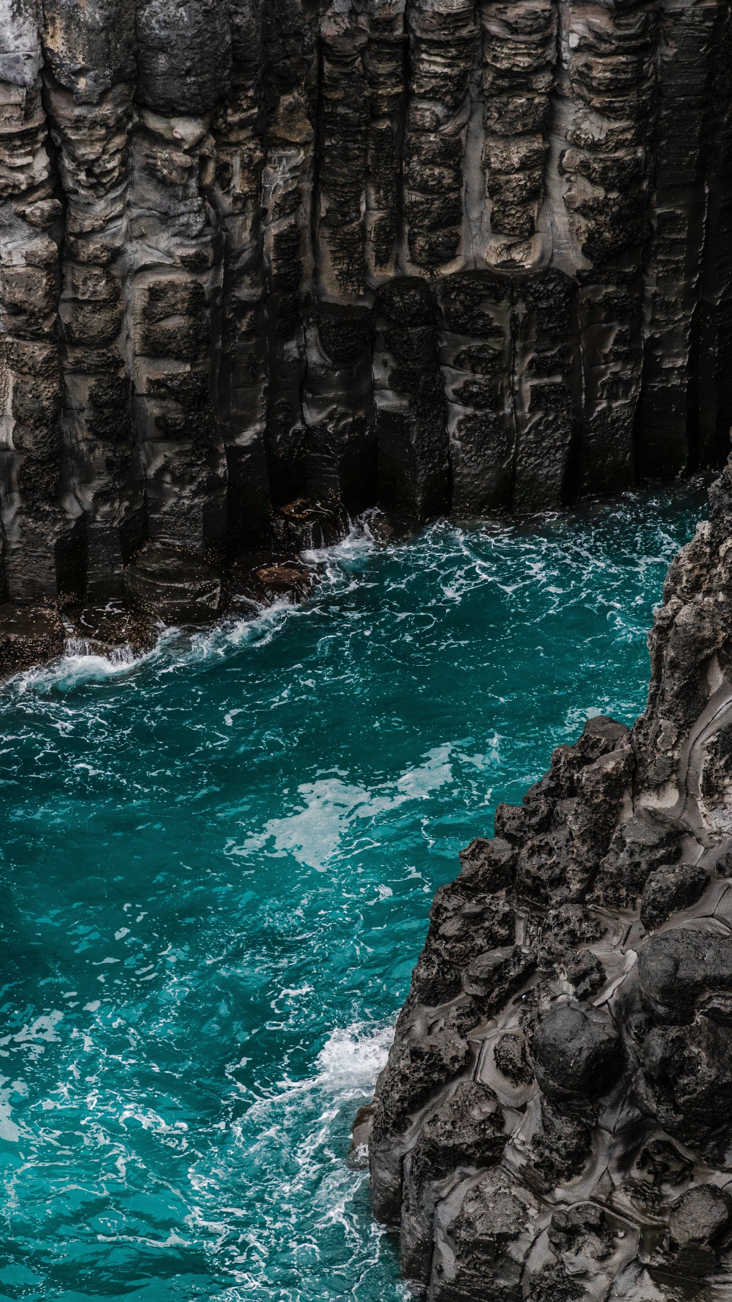 Falaise, Corps de L'eau, Eau, Blue, Turquoise. Wallpaper in 1440x2560 Resolution