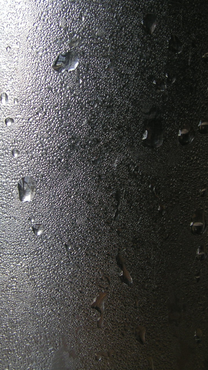 Wassertropfen Auf Klarglas. Wallpaper in 720x1280 Resolution