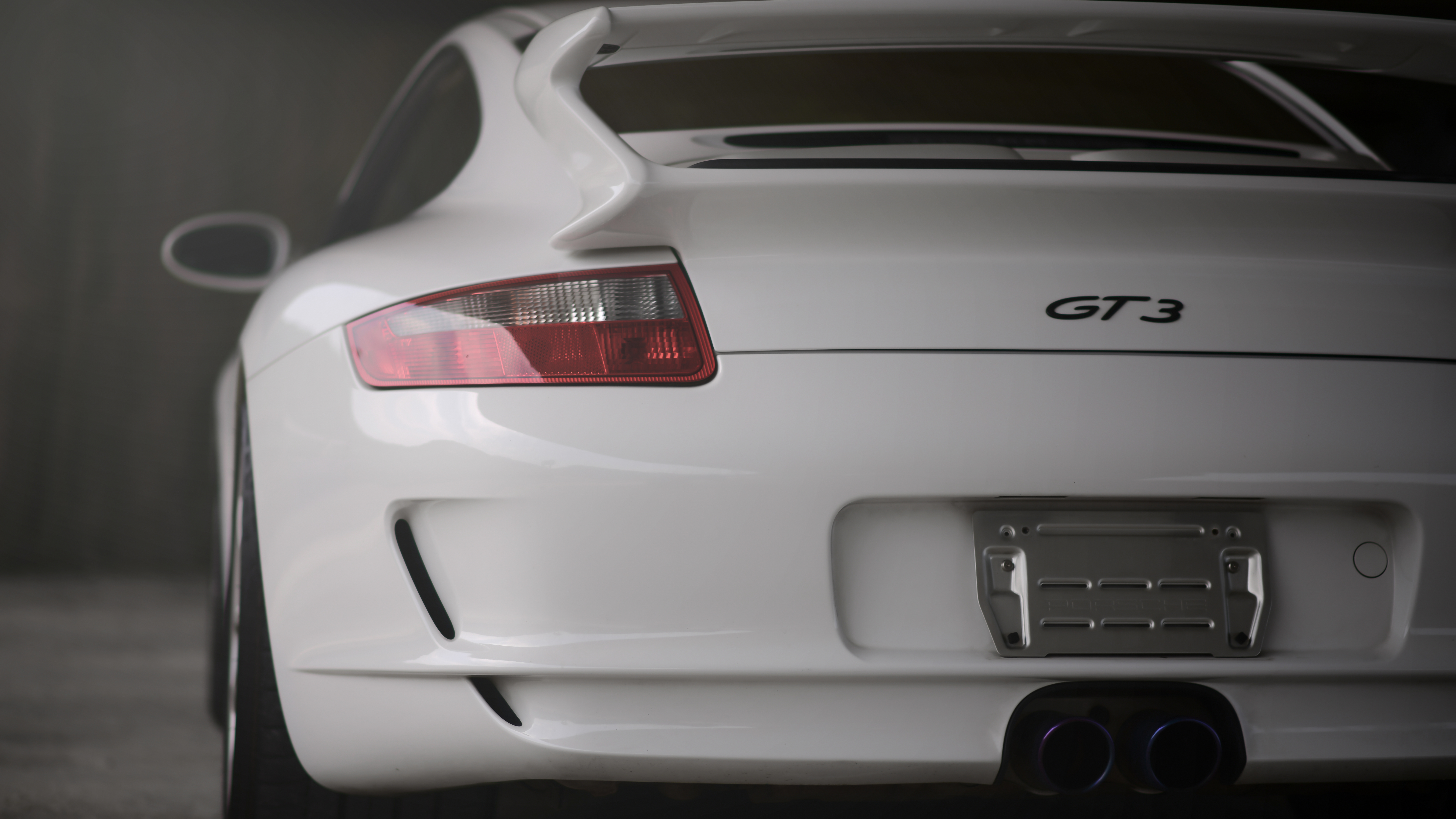 Weiß Bmw m3 Coupé. Wallpaper in 7680x4320 Resolution