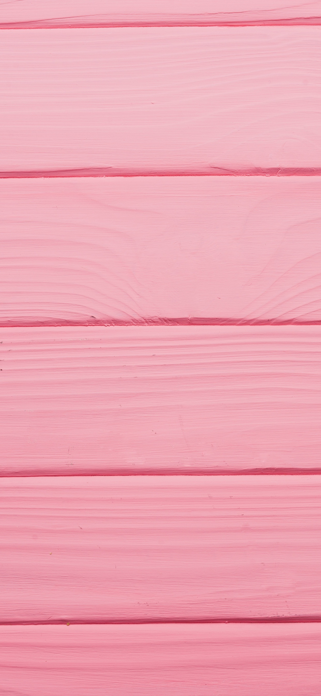 Pared de Madera Roja Con Cadena de Oro. Wallpaper in 1242x2688 Resolution