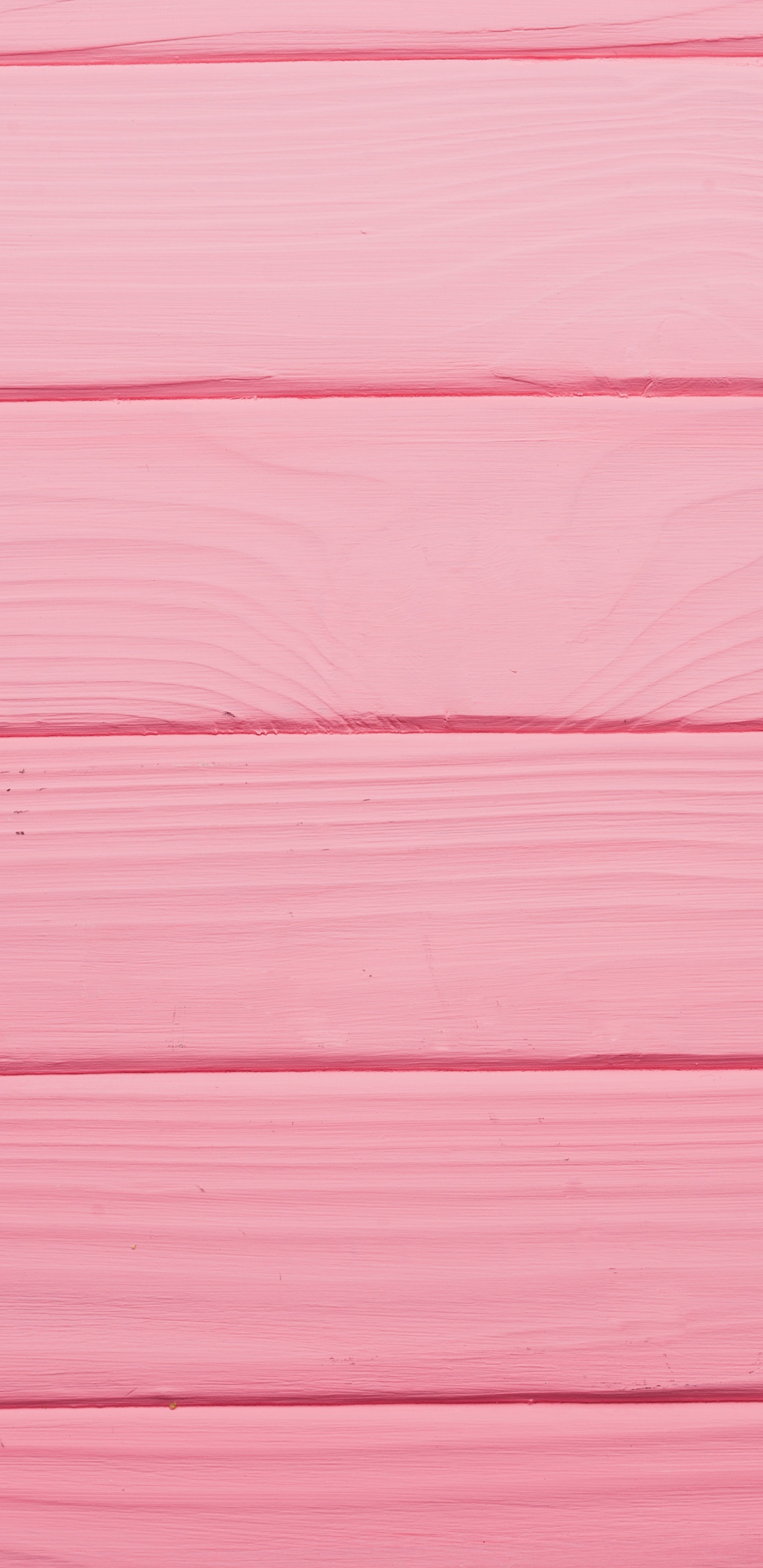 Pared de Madera Roja Con Cadena de Oro. Wallpaper in 1440x2960 Resolution