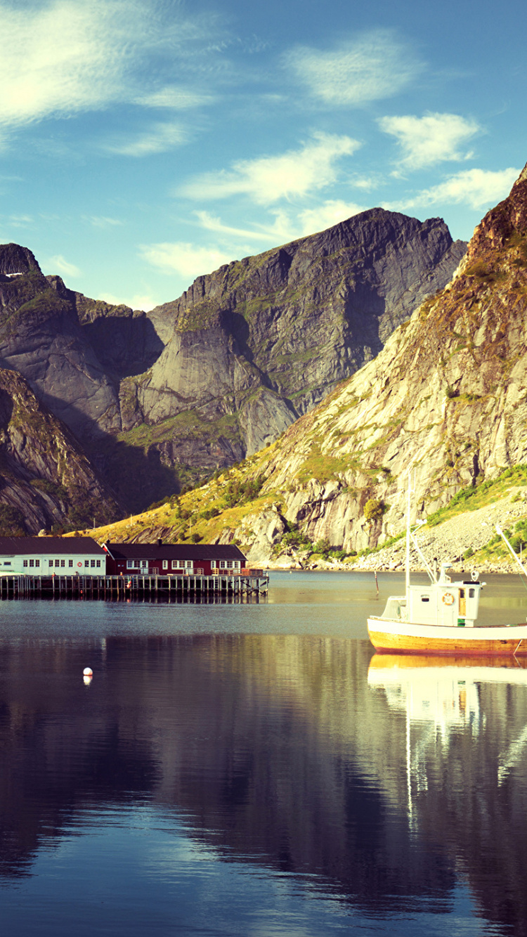 White and Red Boat on Body of Water Near Mountain During Daytime. Wallpaper in 750x1334 Resolution