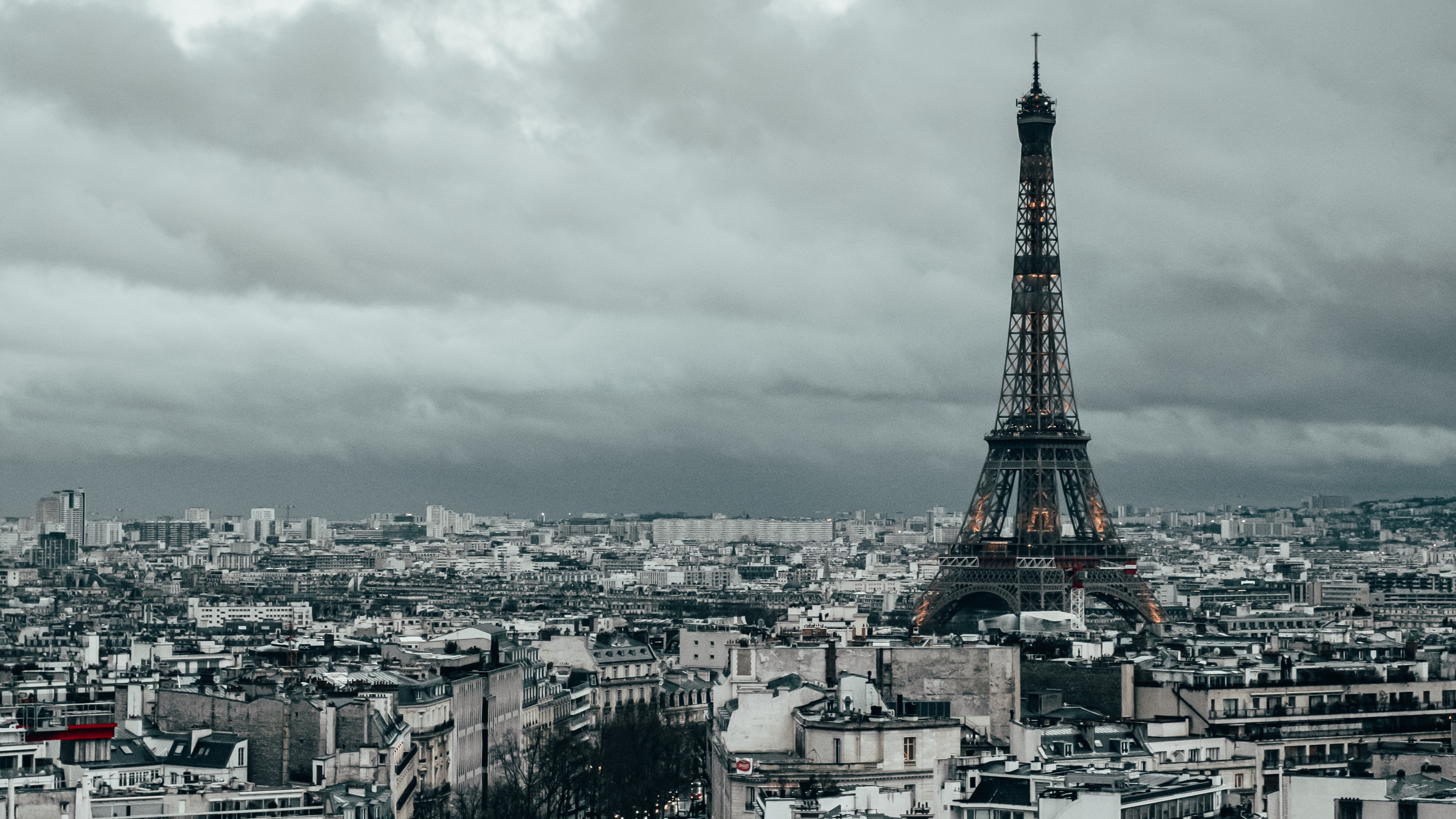 Arc de Triomphe, Eiffelturm, Kathedrale Notre-Dame in Paris, Tower, Cloud. Wallpaper in 3840x2160 Resolution