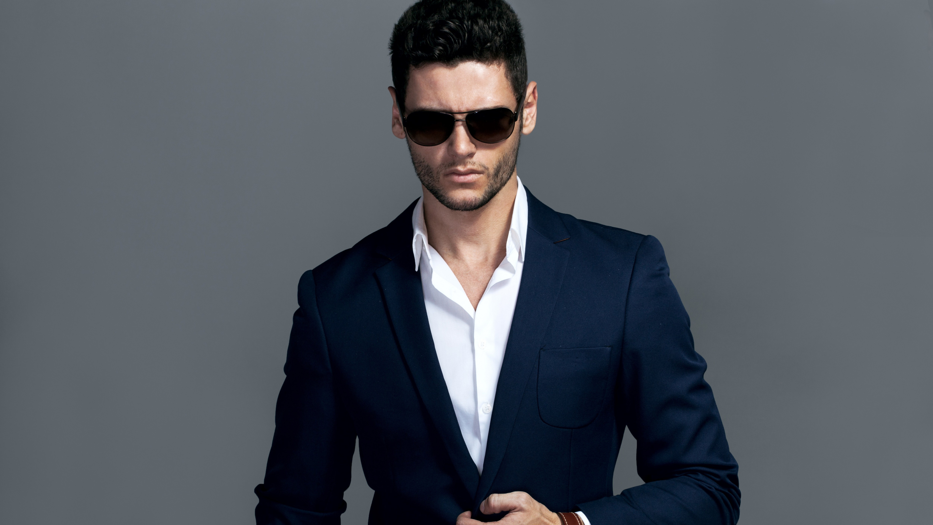 Suit, Costume, Eyewear, Blazer, Formal Wear. Wallpaper in 3840x2160 Resolution