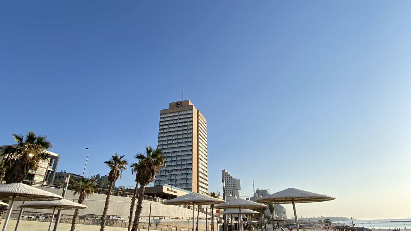 塔块, 公寓, 商业建筑, 混合使用, 市中心 壁纸 1366x768 允许