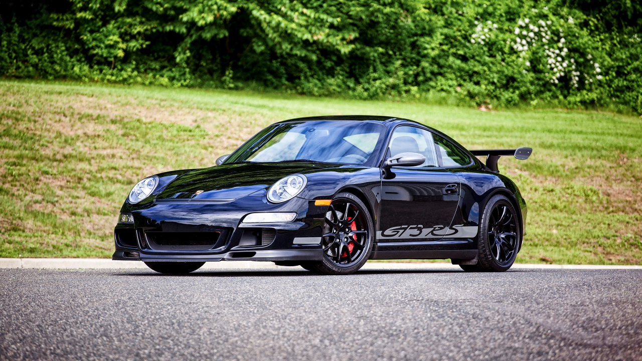 Porsche 911 Negro en la Carretera Durante el Día. Wallpaper in 1280x720 Resolution