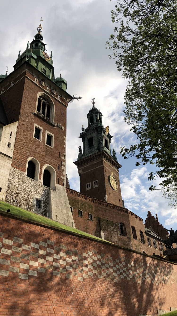 Polen, Wawelburg, Dach, Ziegel, Turm. Wallpaper in 750x1334 Resolution