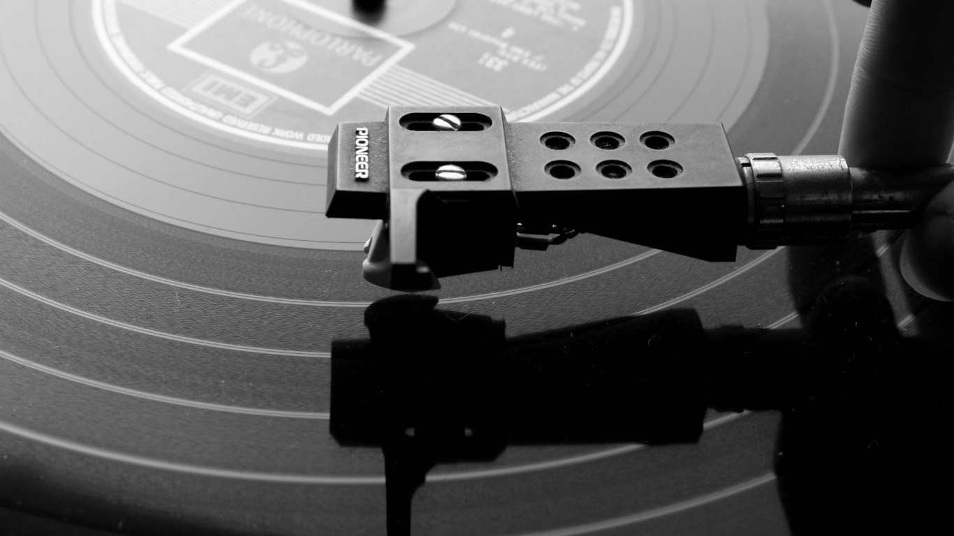 Disco Fonográfico, Fonógrafo, Monocromo, Modo Monocromo, Angulo. Wallpaper in 1366x768 Resolution