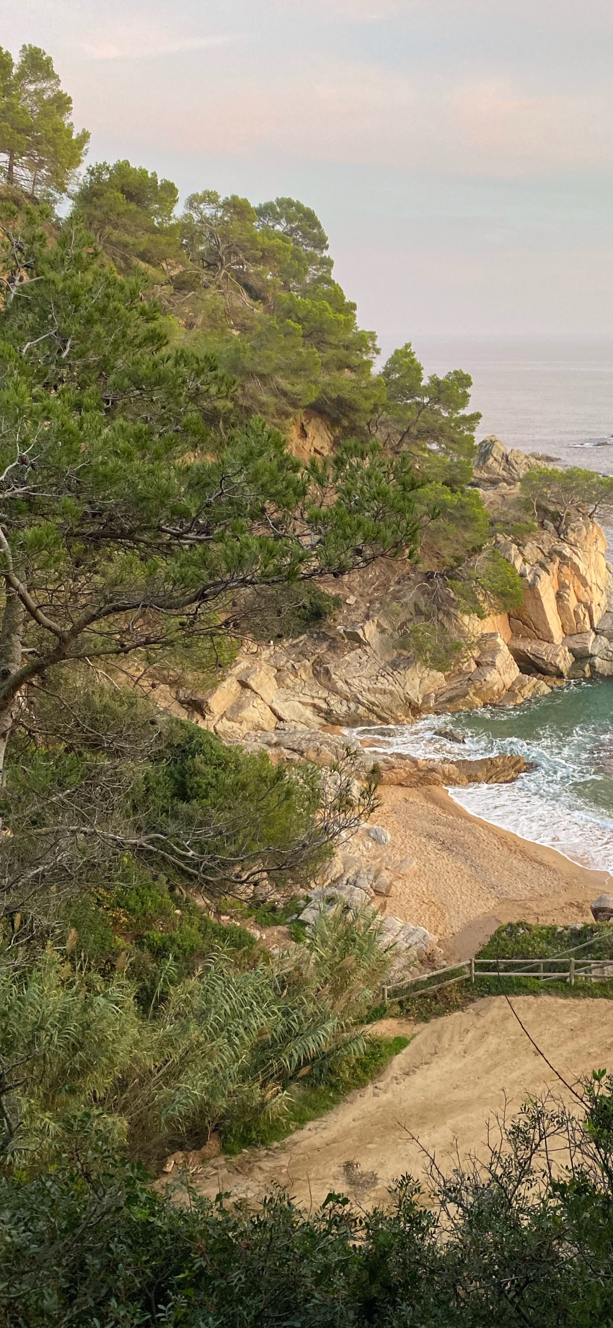 Côte, Promontoire, Paysage Naturel, Rive, Banque. Wallpaper in 1242x2688 Resolution