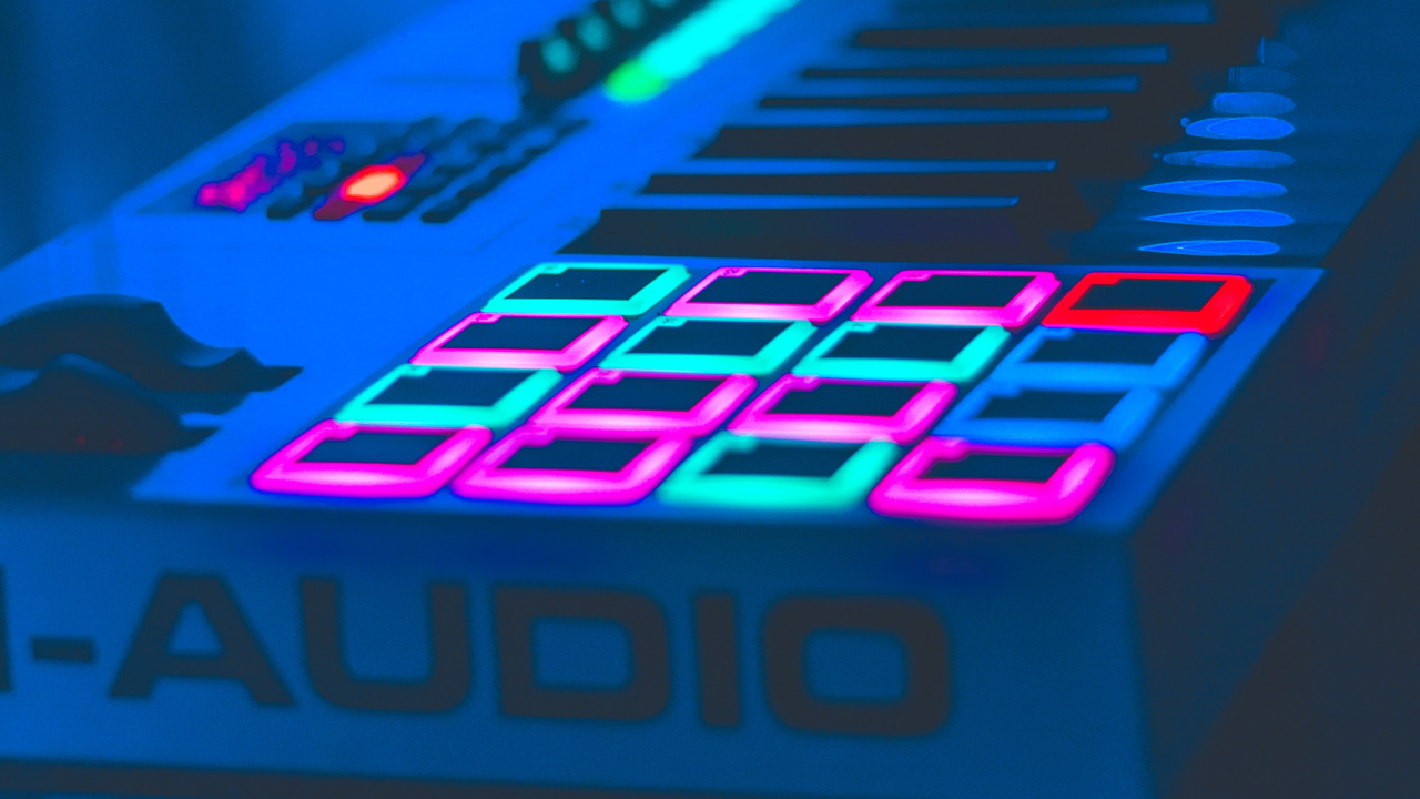 La Industria de la Música, Músico, Luz, El Efecto Visual de la Iluminación, Instrumento Electrónico. Wallpaper in 1280x720 Resolution