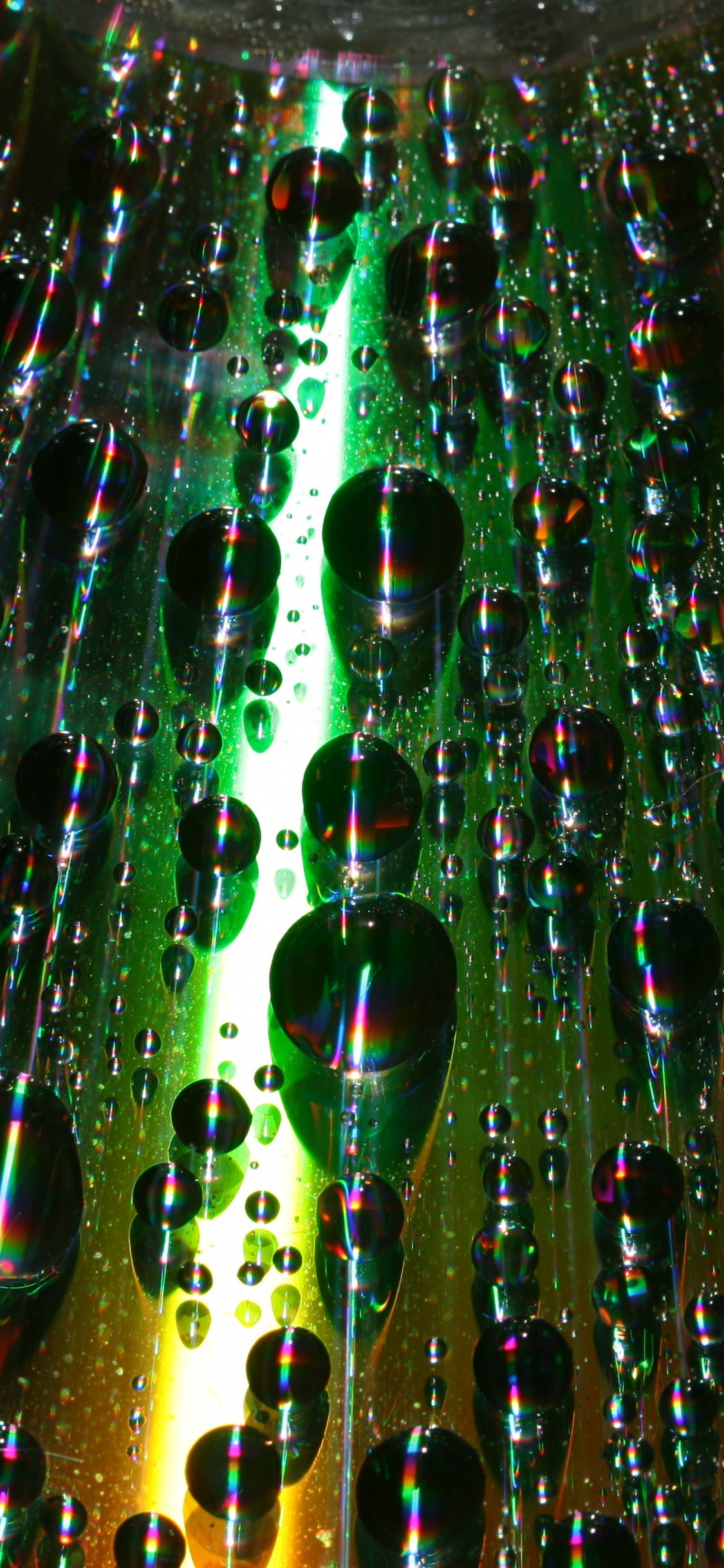 Luces de Cadena Azules y Amarillas. Wallpaper in 1125x2436 Resolution