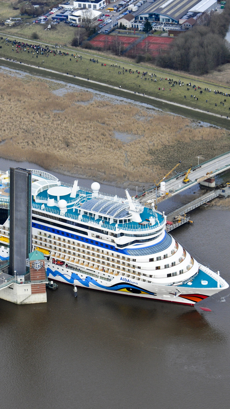 White and Blue Cruise Ship on Water During Daytime. Wallpaper in 750x1334 Resolution