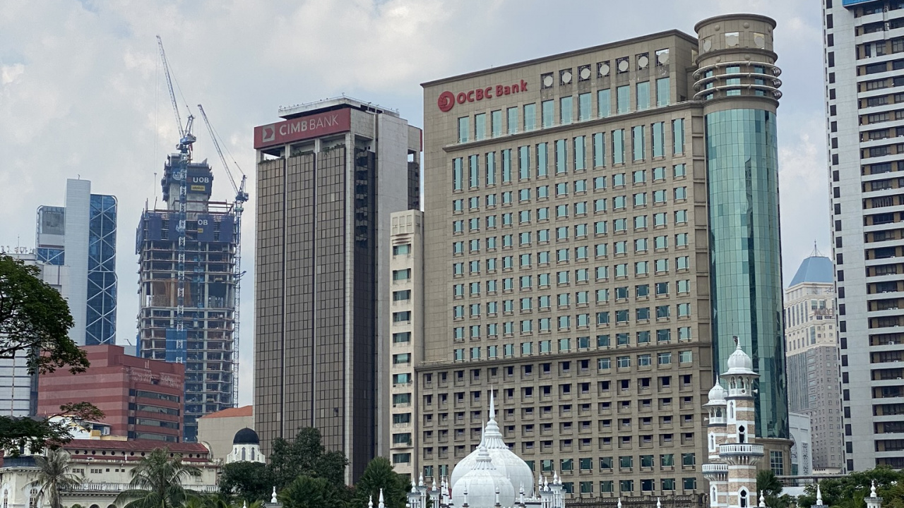 Kuala Lumpur, Tower Block, Daytime, Cloud, City. Wallpaper in 1280x720 Resolution
