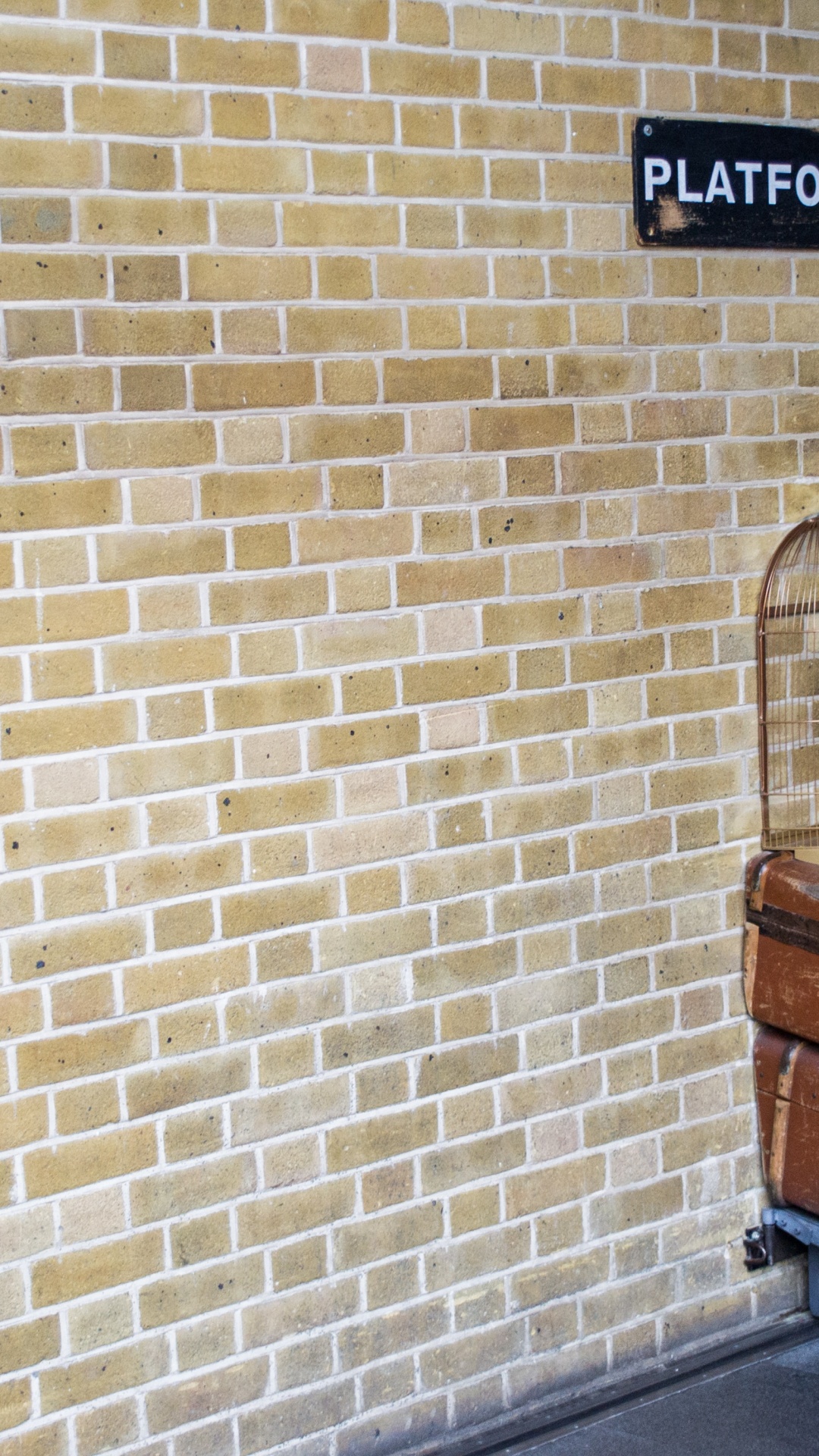 London Kings Cross, Zug, Bahnhof, Tire, Rad. Wallpaper in 1080x1920 Resolution