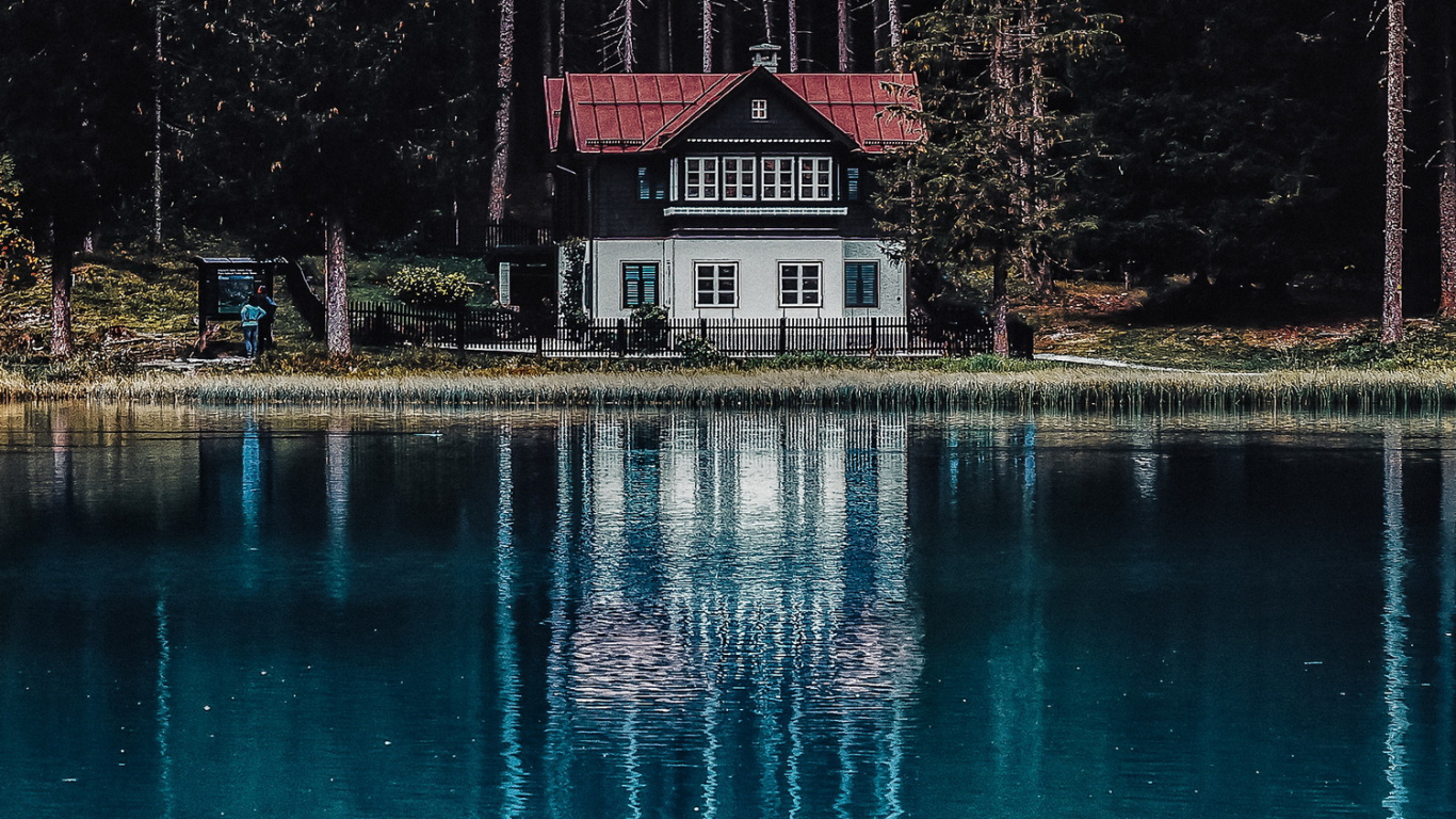 Reflexion, Wasser, Mount Fuji, Vulkan, Gebäude. Wallpaper in 1366x768 Resolution