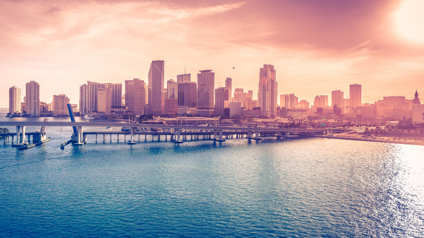 Miami, South Beach, Innenstadt Von Miami, Schlüssel Biscayne, Wasser. Wallpaper in 1366x768 Resolution