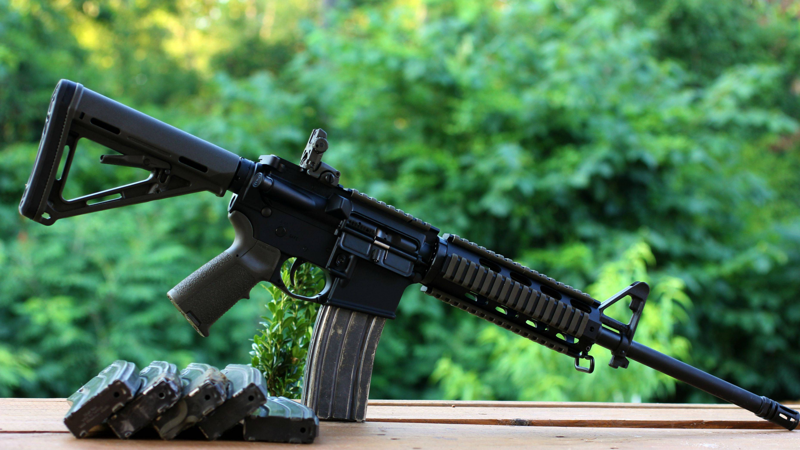 o 15, Arma, Rifle, Rifle de Asalto, Gatillo. Wallpaper in 2560x1440 Resolution