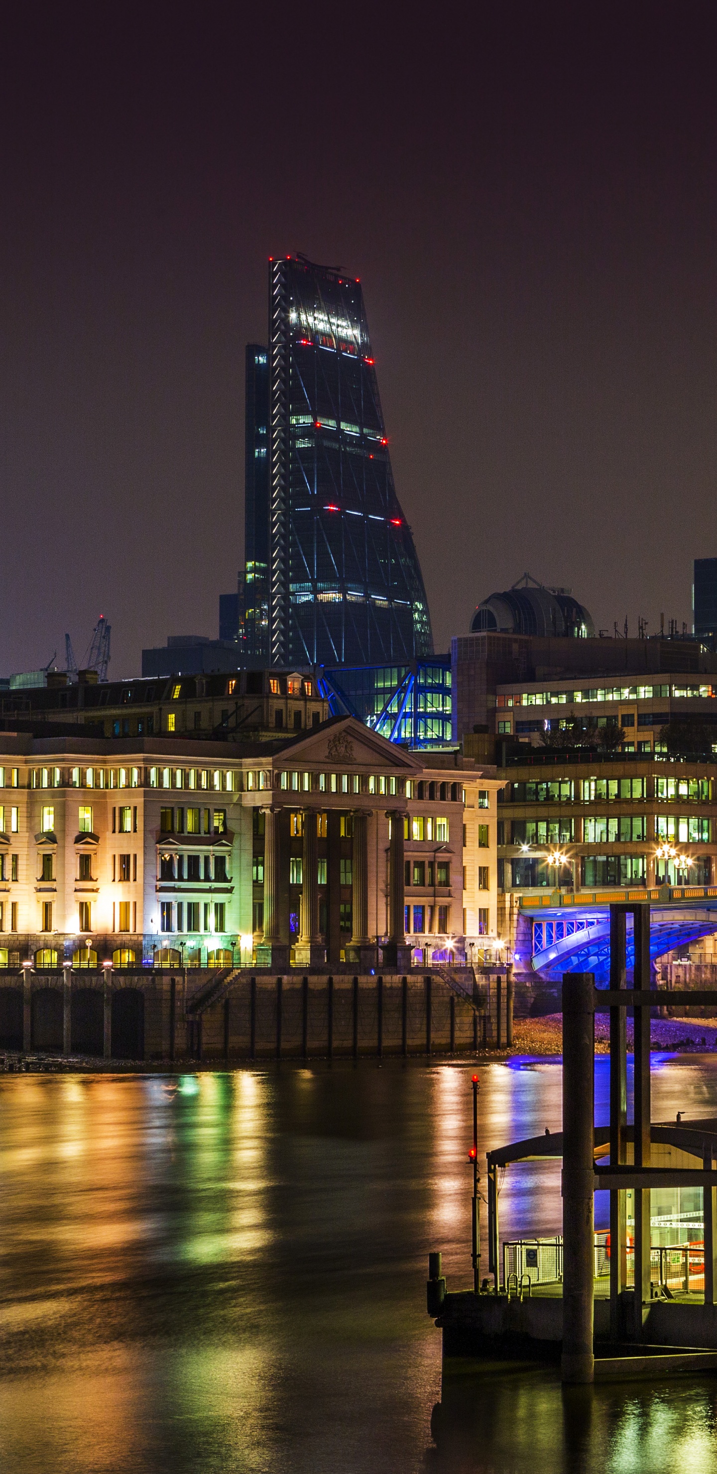 Horizonte de la Ciudad Durante la Noche. Wallpaper in 1440x2960 Resolution