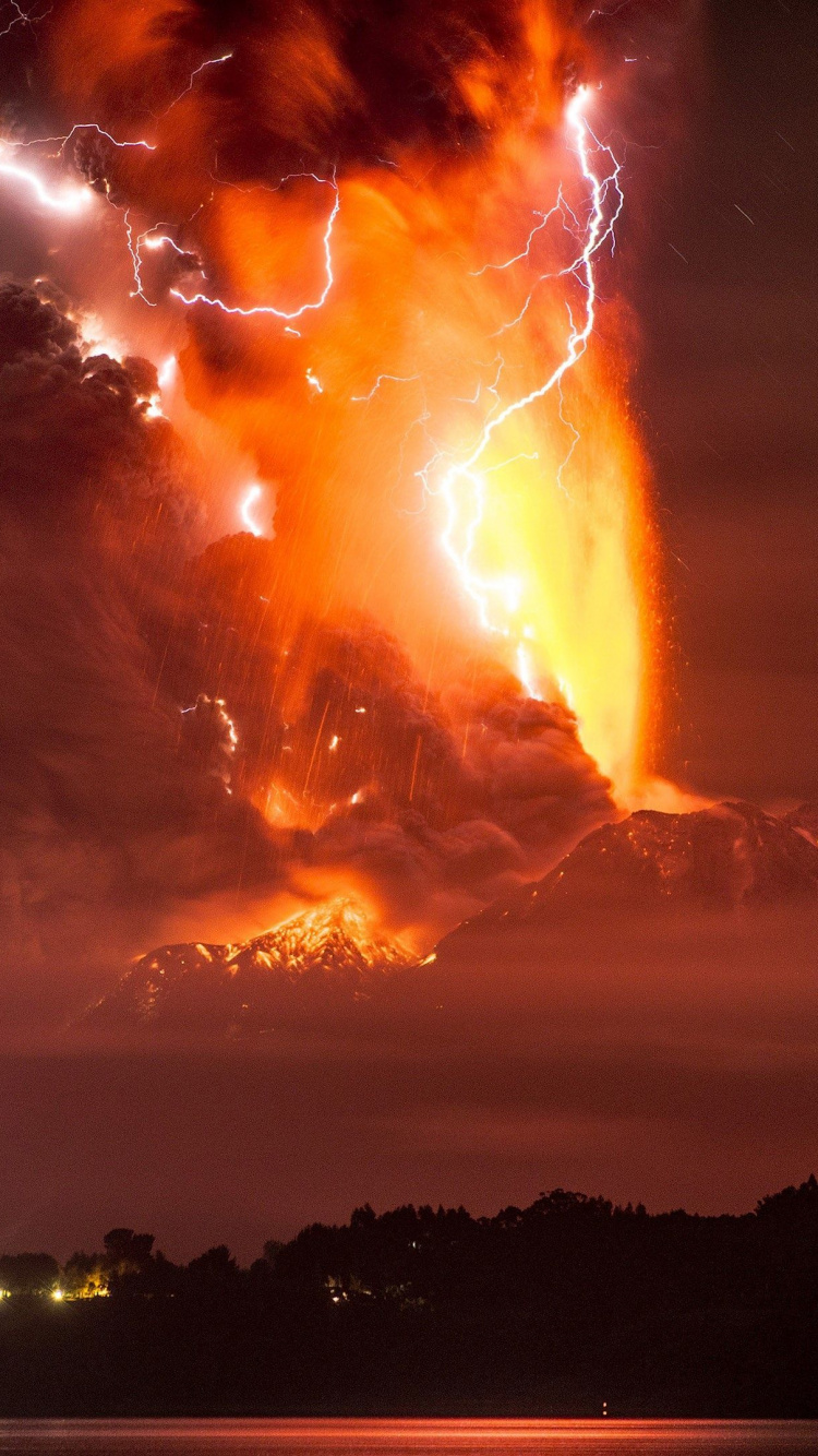 Orange and Black Lightning During Night Time. Wallpaper in 750x1334 Resolution