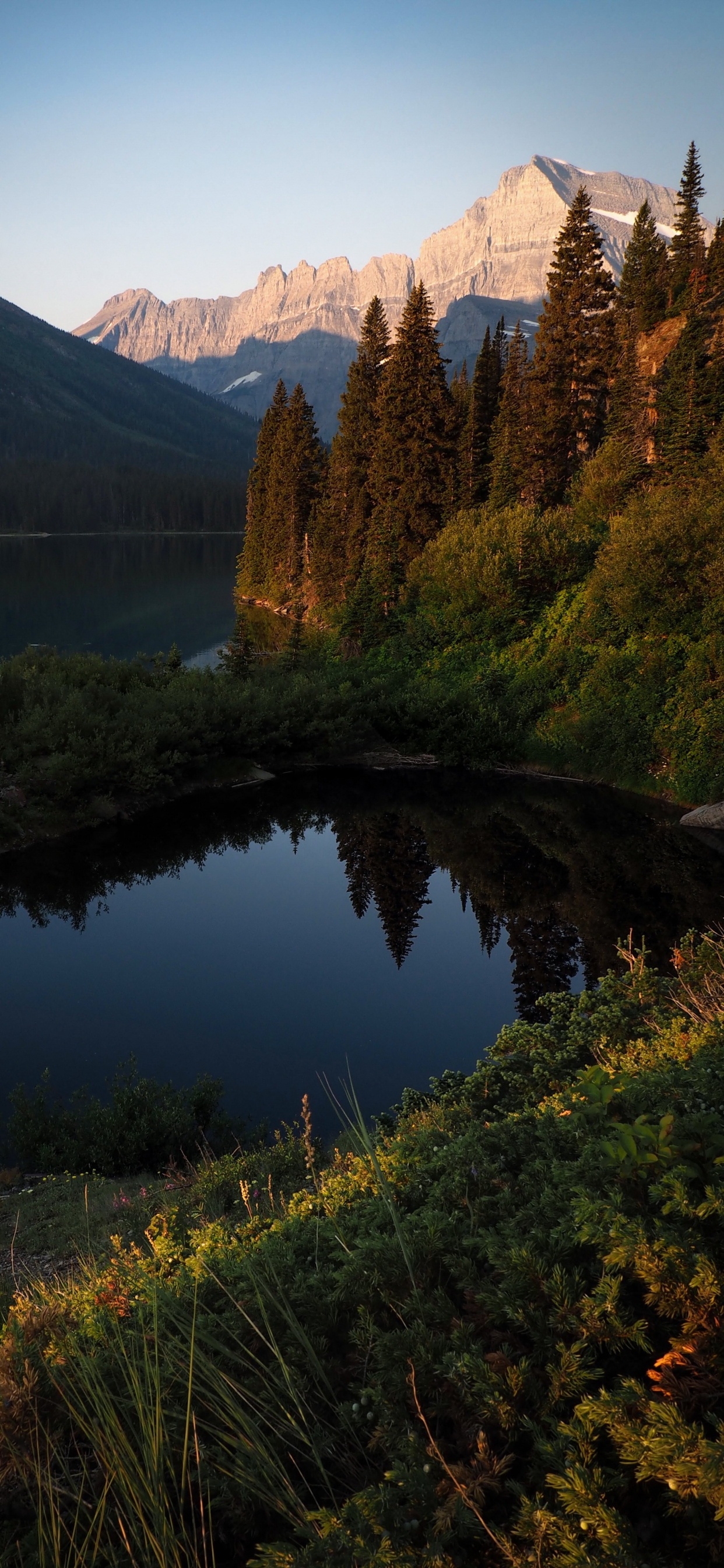Texto Religioso, Lago Josefina, Lago Grinnell, Lago Grinnell Superior, Dos Medicine Lake. Wallpaper in 1242x2688 Resolution