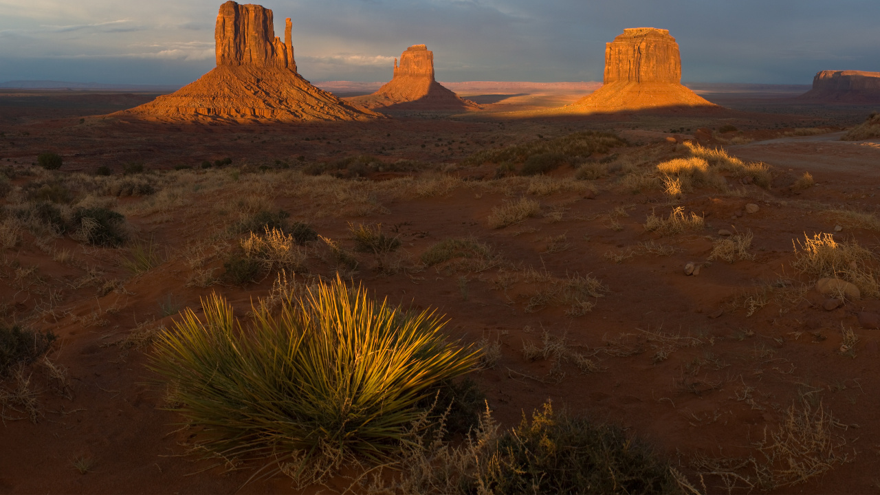 Brown Rock Formation Under Blue Sky During Daytime. Wallpaper in 1280x720 Resolution