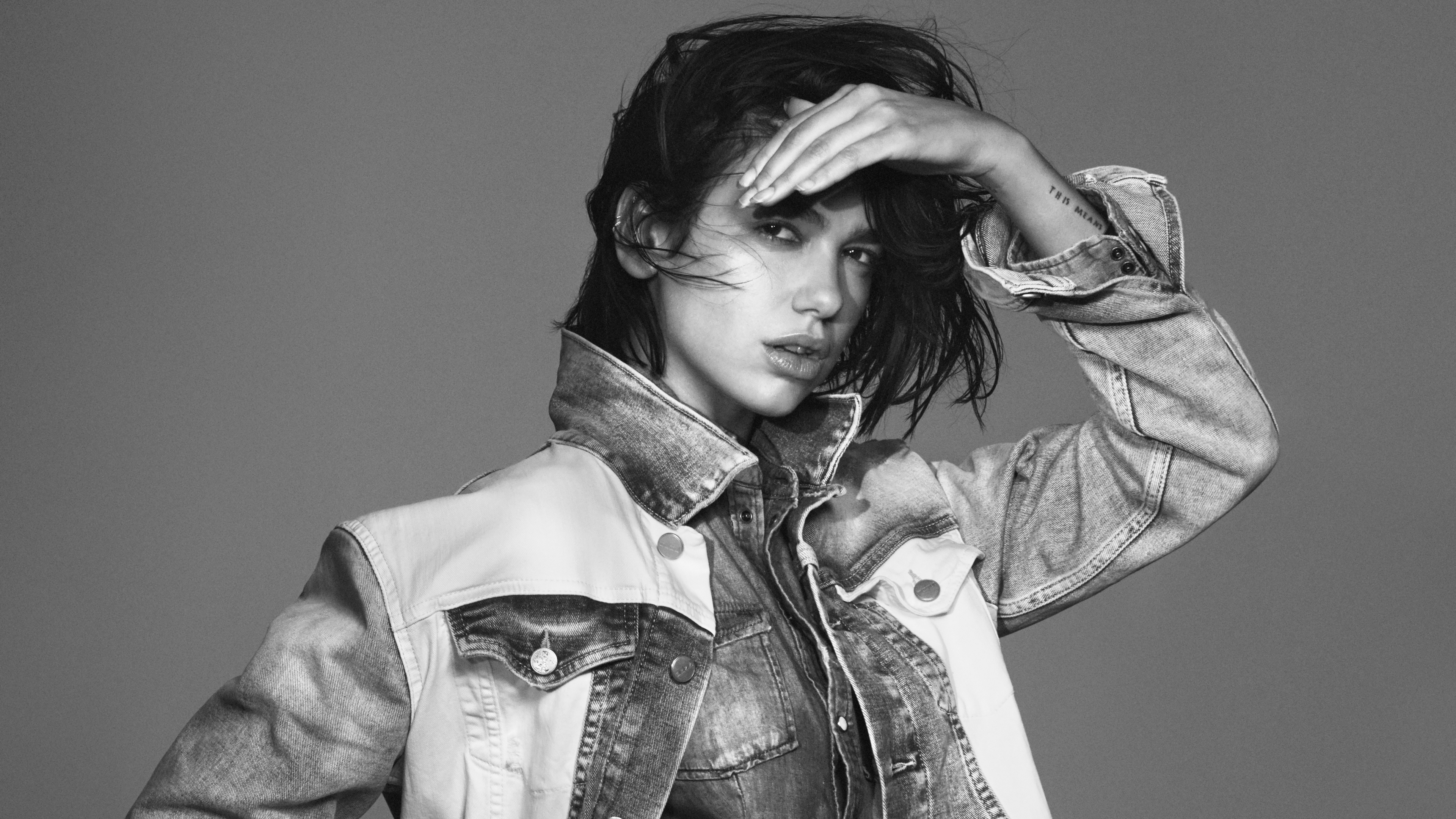 Dua Lipa, Denim, Jeans, Beauté, Fraîcheur. Wallpaper in 3840x2160 Resolution