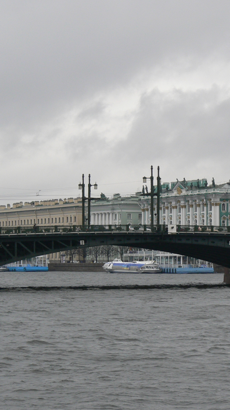 White and Brown Bridge Under White Clouds During Daytime. Wallpaper in 750x1334 Resolution