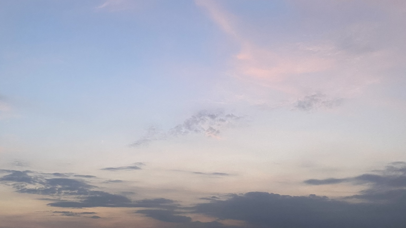 Cloud, Horizont, Abend, Flughafen, Luft-und Raumfahrttechnik. Wallpaper in 1366x768 Resolution
