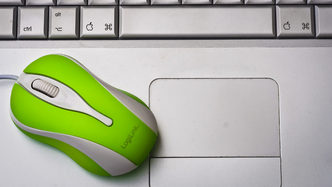 Souris D'ordinateur Verte et Noire. Wallpaper in 1366x768 Resolution