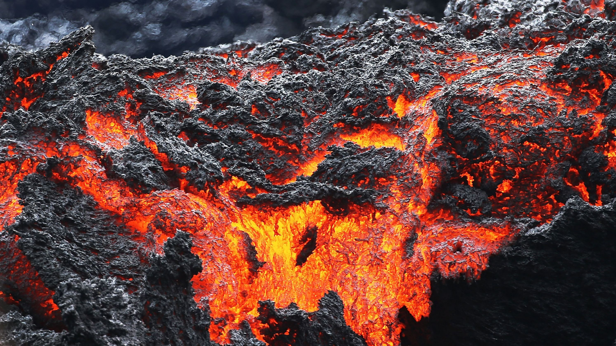 Orange and Black Abstract Painting. Wallpaper in 2560x1440 Resolution