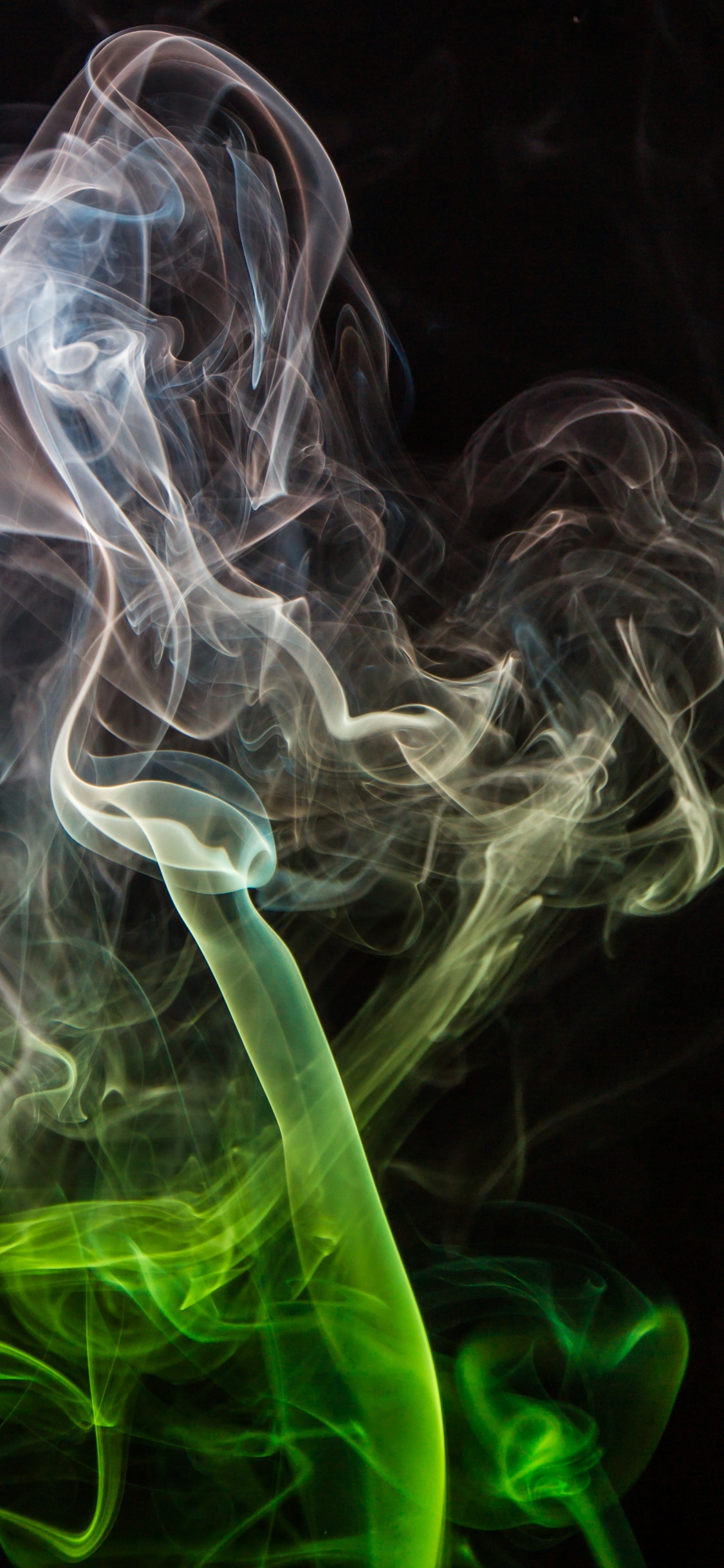 Abbildung Des Grünen Und Blauen Rauchs. Wallpaper in 1125x2436 Resolution