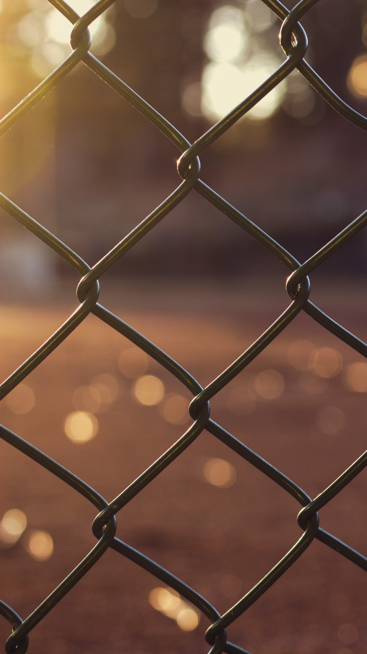 Clôture en Métal Noir Pendant la Journée. Wallpaper in 750x1334 Resolution
