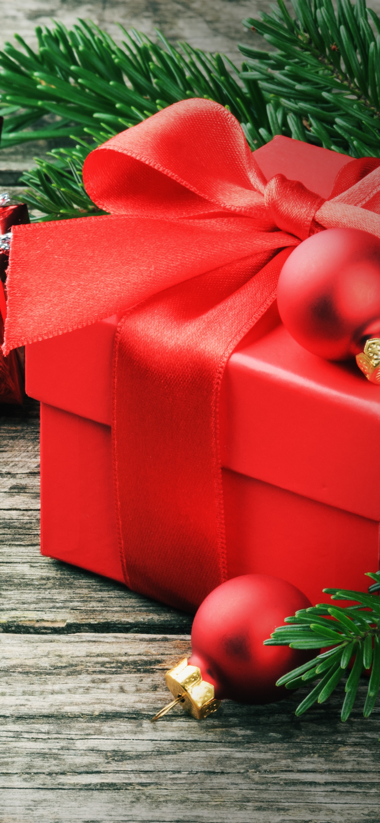 Cadeau, Cadeau de Noël, Le Jour De Noël, Red, Décoration de Noël. Wallpaper in 1242x2688 Resolution