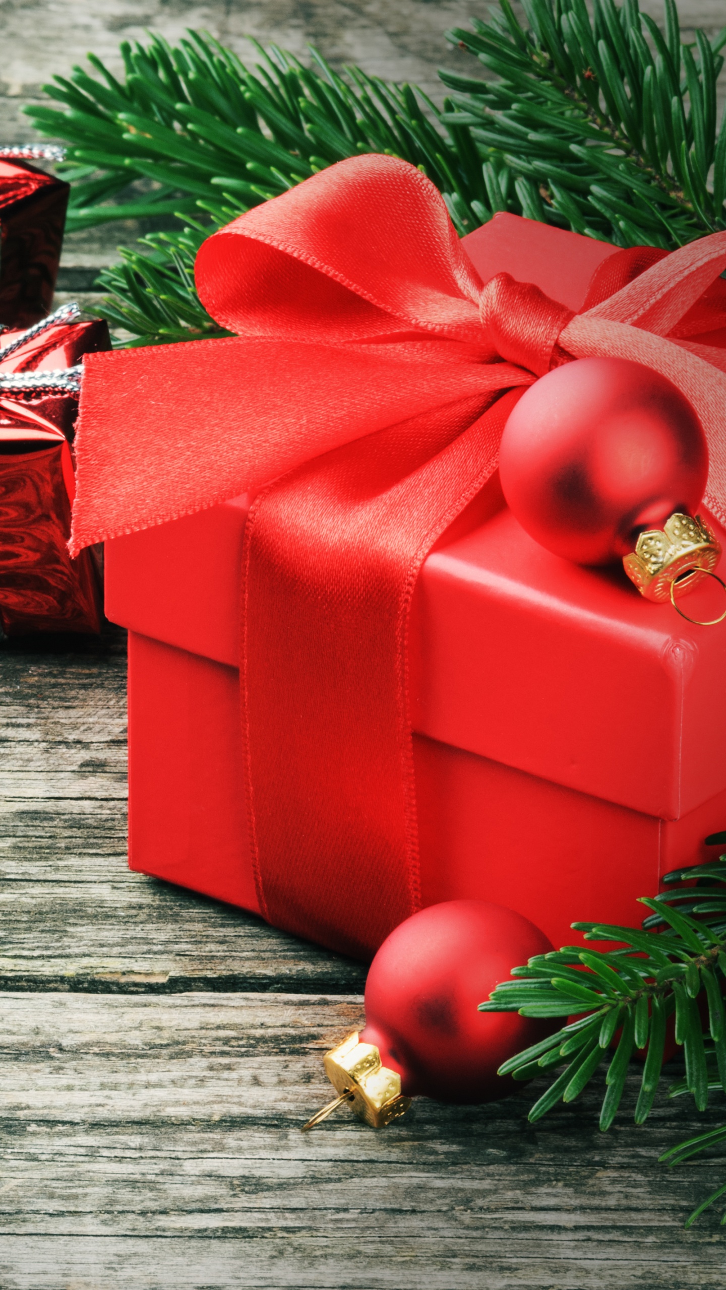 Cadeau, Cadeau de Noël, Le Jour De Noël, Red, Décoration de Noël. Wallpaper in 1440x2560 Resolution