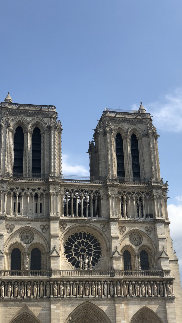Notre Dame de Paris, Kathedrale Notre-Dame in Paris, Eiffelturm, Kathedrale, Heilige Kapelle. Wallpaper in 750x1334 Resolution