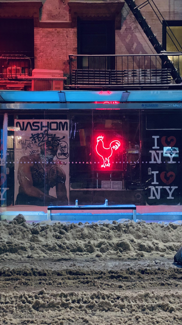 Fenster, Öffentlichen Raum, Gebäude, Gas, Strom. Wallpaper in 750x1334 Resolution