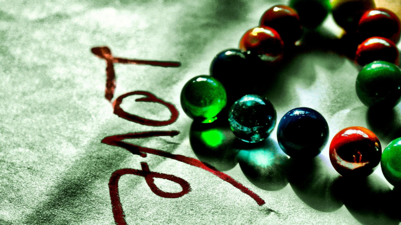 Green, Bead, Glass, Plate Glass, Ball. Wallpaper in 1280x720 Resolution